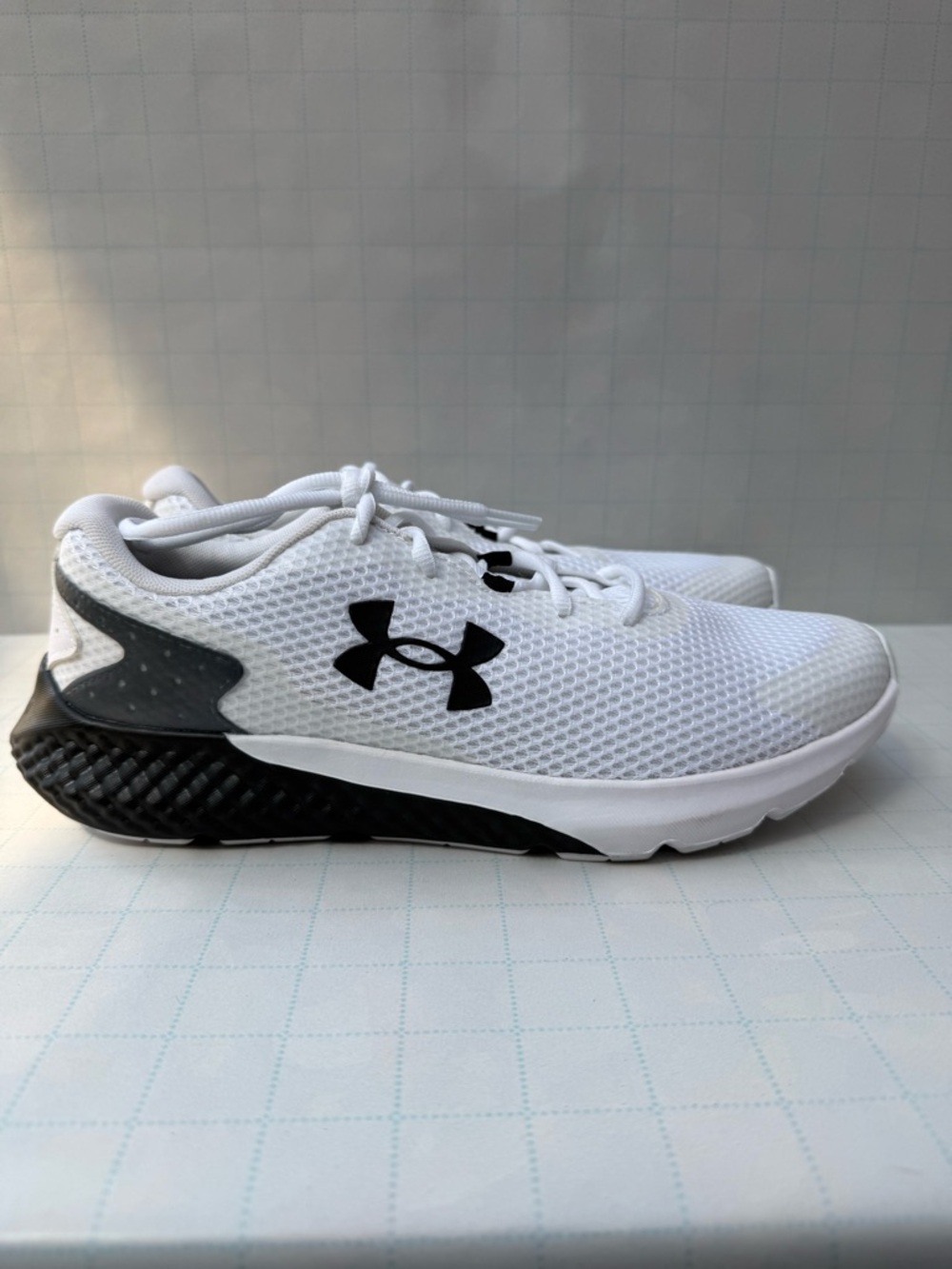 Under Armour Charged Rogue - Comfort Deluxe - White & BLK Mesh Training Sneakers - Picture 3 of 9